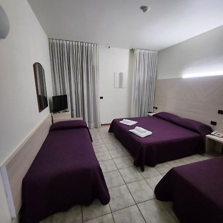 Ahr Hotel Villa Alighieri Stra Bagian luar foto