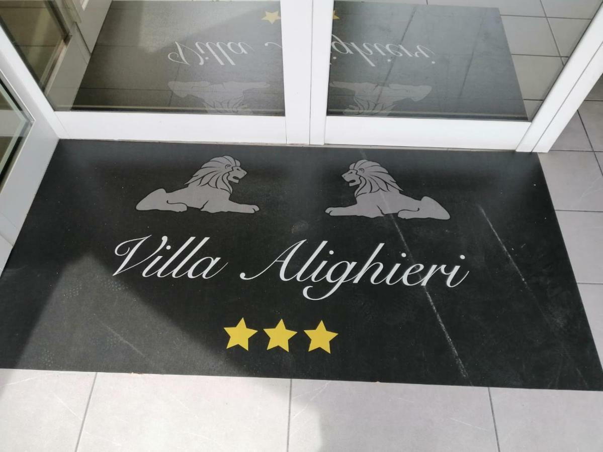 Ahr Hotel Villa Alighieri Stra Bagian luar foto